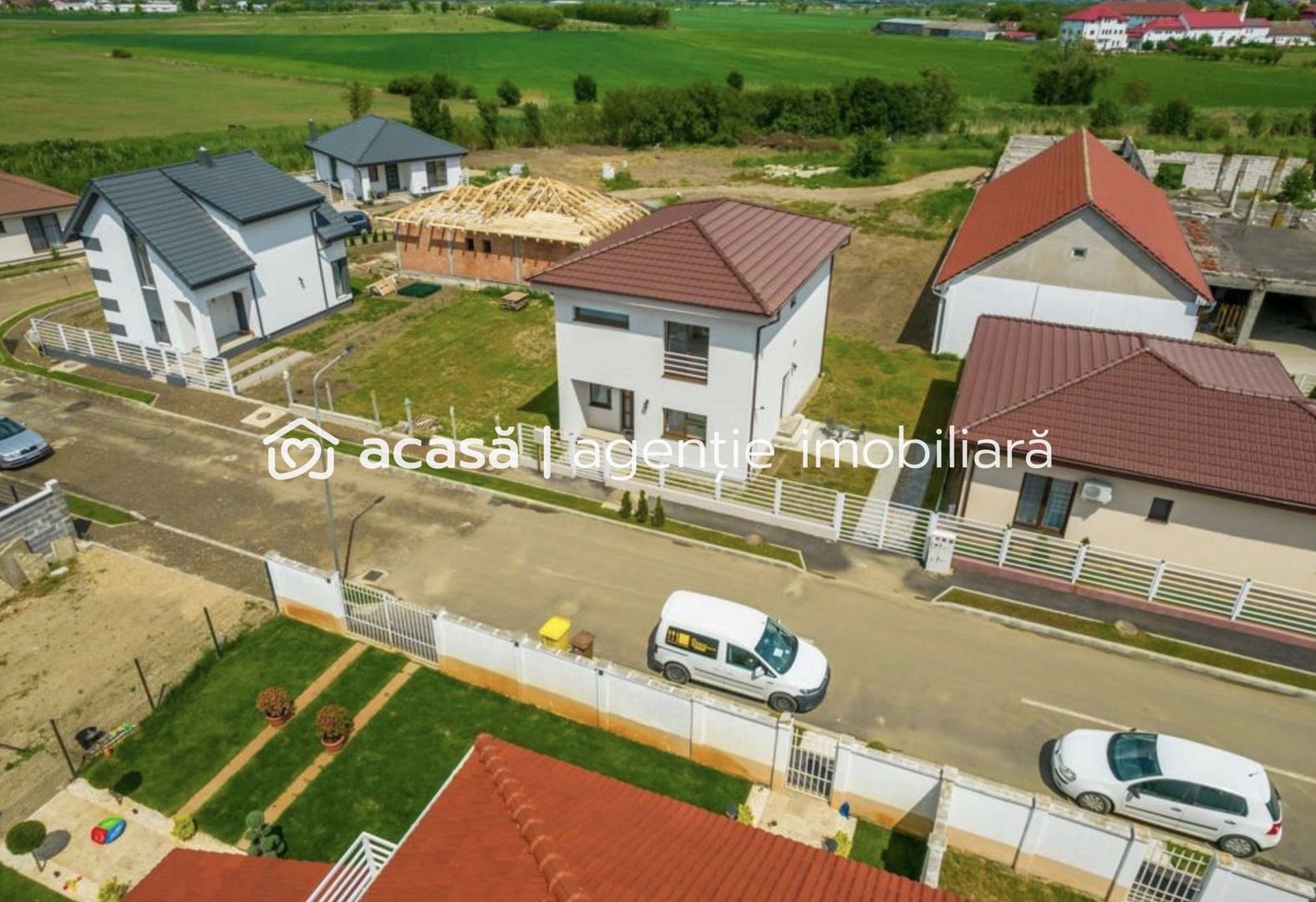 Casă de vânzare modernă și spațioasă – Comision 0%! - Poză 4