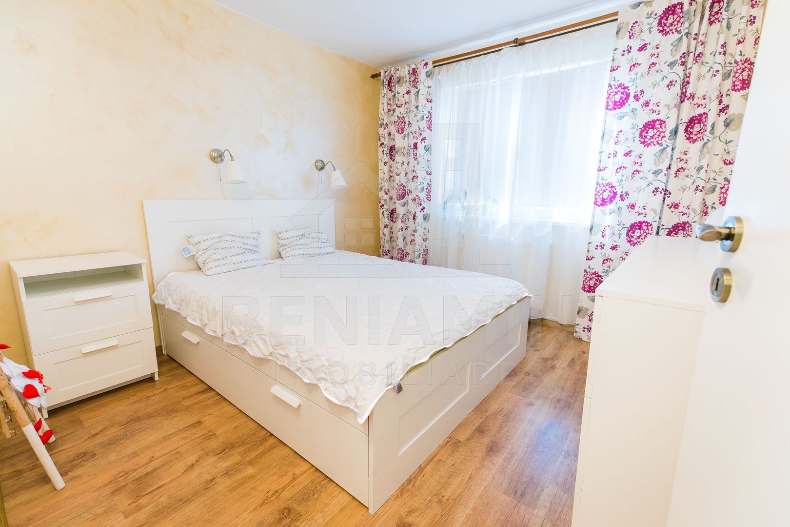 3Camere-Modern-Mobilat-Utilat-52mp-Aer Conditionat-Craiovita-Orizont - Poză 7