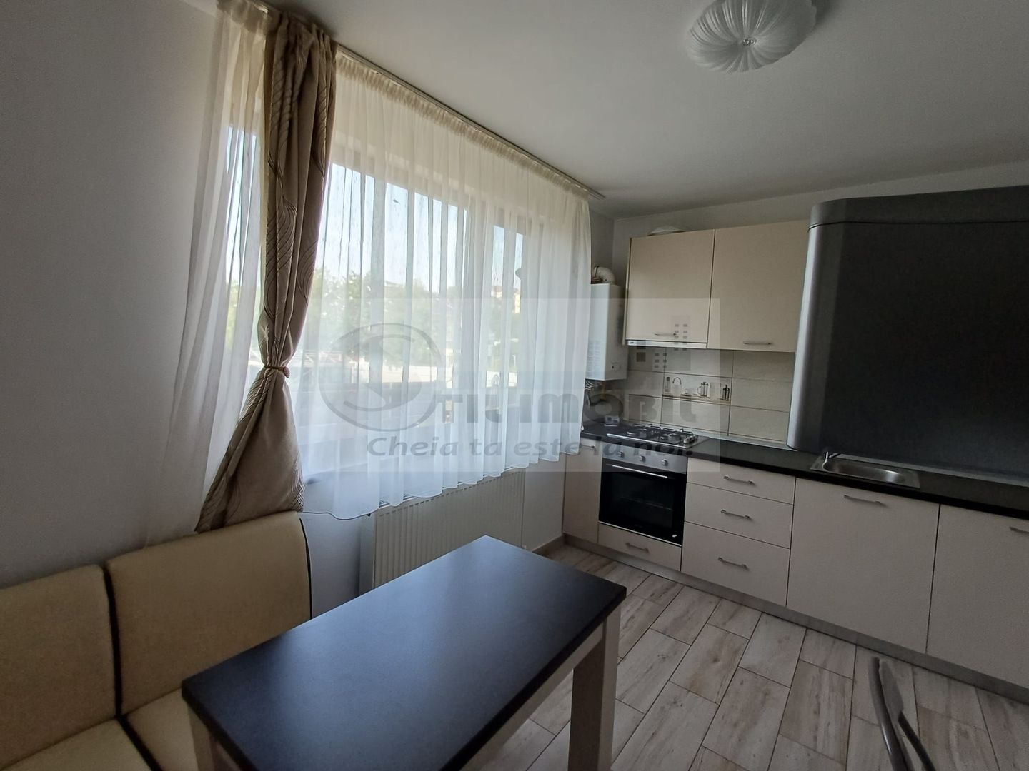 Casă 4 camere, 2 Locuri de parcare–Zona Valea Adanca,5 min de Nicolina - Poză 6