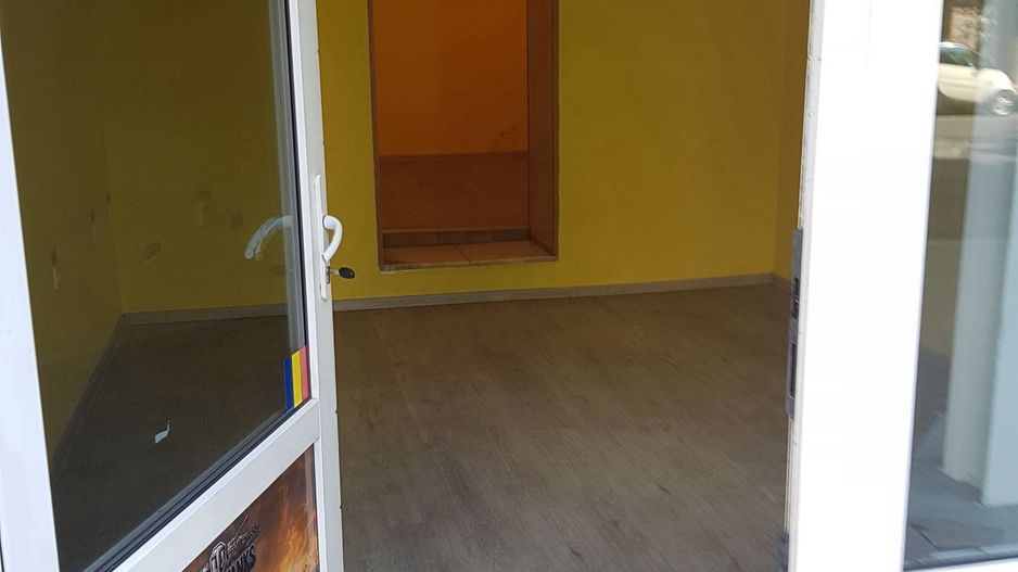 Spațiu comercial- Ultracentral + Casa la sol - Poză 1