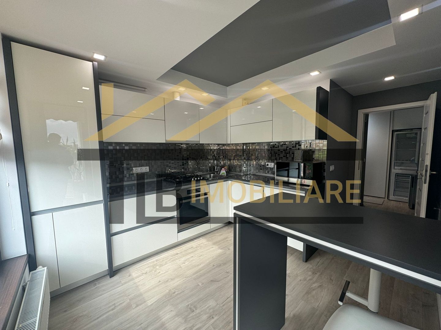 Apartament de 2 camere, 64mp, Zona Facultatii Petru Maior - Poză 6