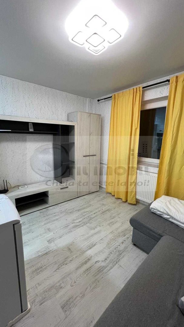 Camera de camin cu baie proprie  - in spate la JUMBO- pret 30000 euro - Poză 2