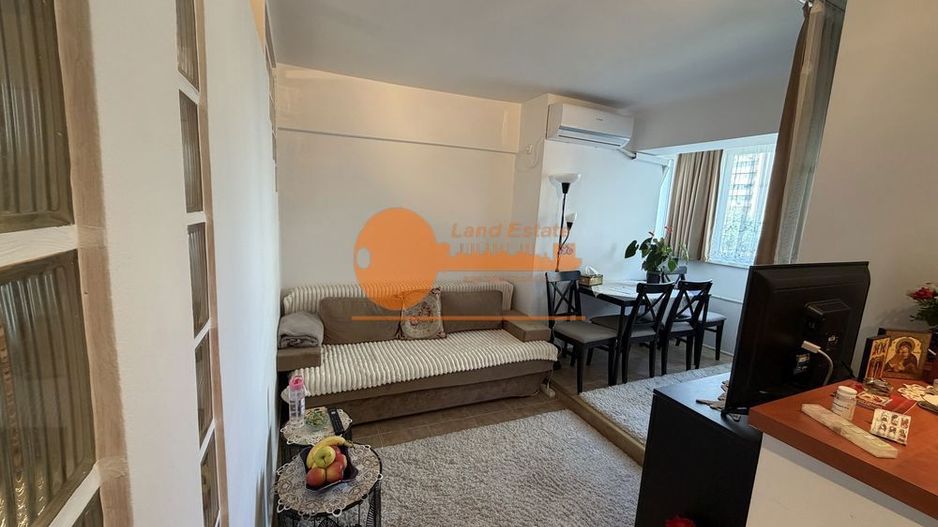 Garsonieră tip studio | vedere sud | Mega Mall București - Poză 1