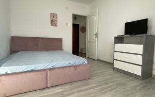 Garsonieră de vânzare în Mioveni etaj 2 - Poză 1