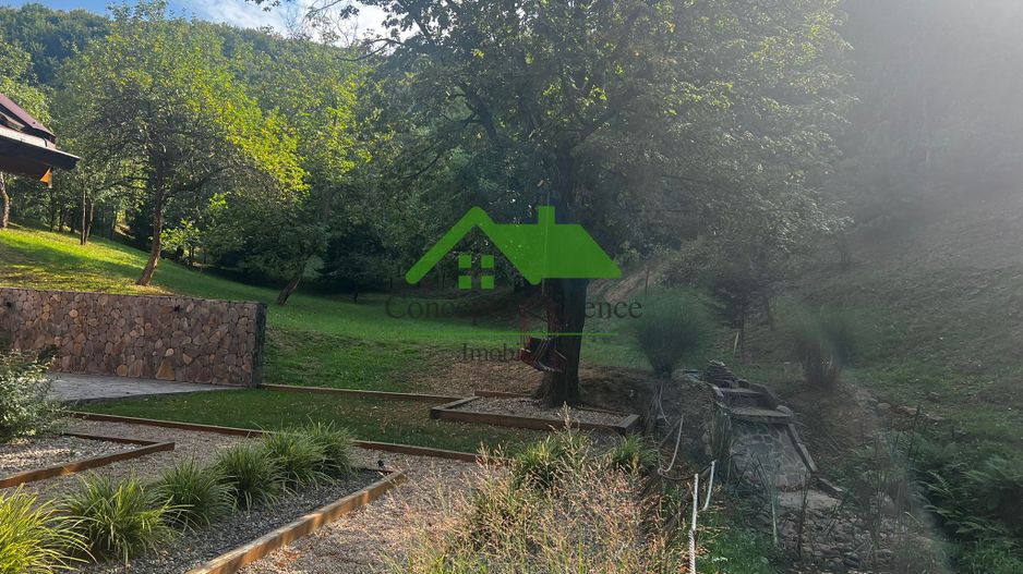 De vânzare – Casă P+M Ferneziu, zonă liniștită sub pădure 🌲 - Poză 4