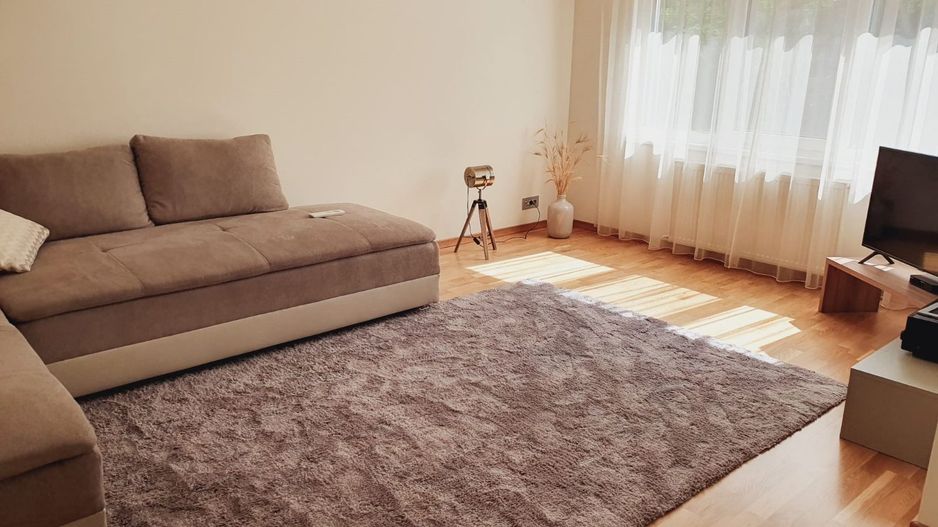 Punctele Cardinale | Apartament spatios | 3 camere + 1 Birou - Poză 3