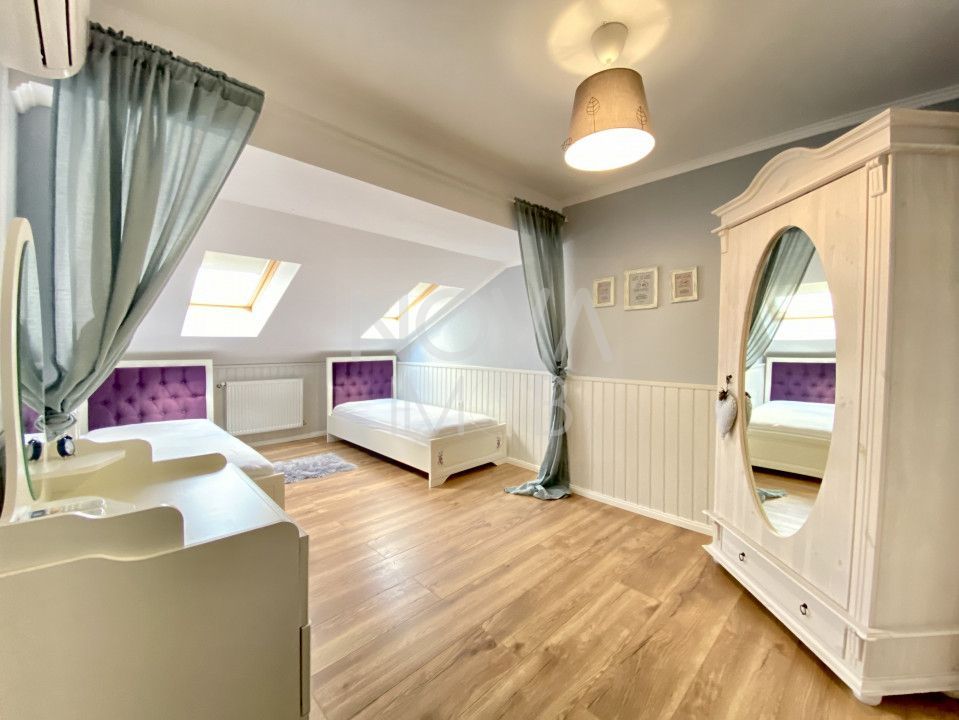 Apartament 3 camere, 2 bai, decomandat in Strand pentru inchiriat - Poză 4