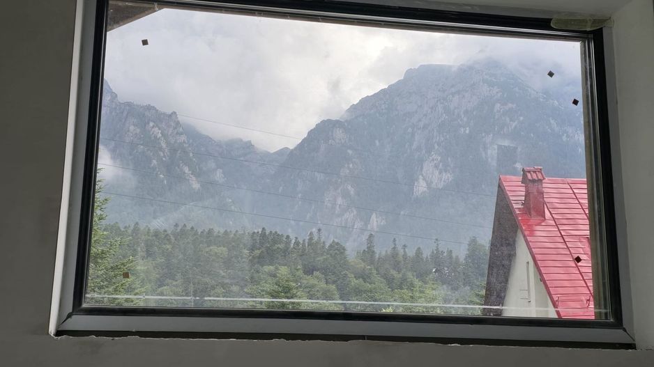 Apartament cu 2 camere 62,10 mp cu vedere la muntii Caraiman - Busteni - Poză 9