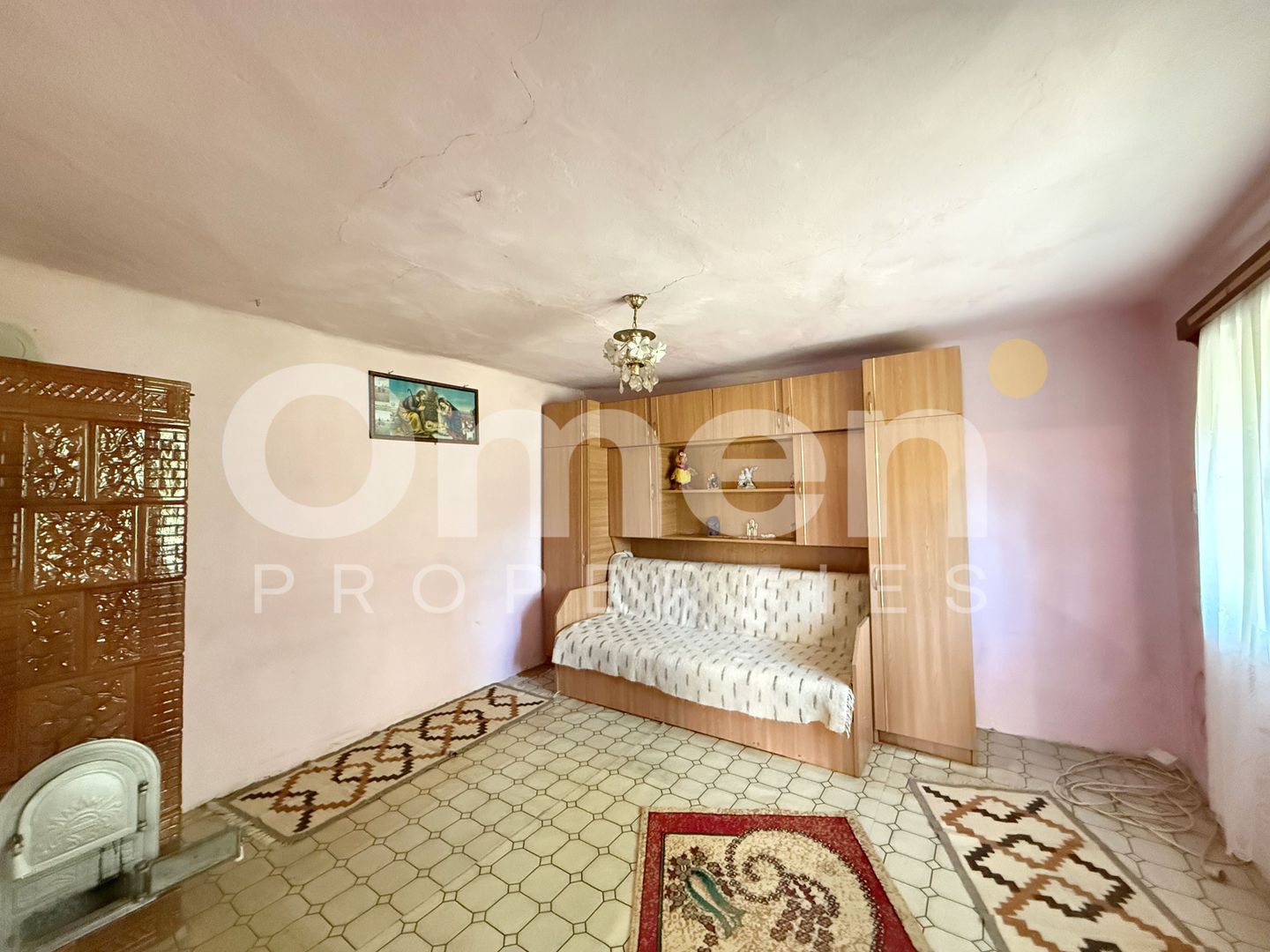 Casă la țară cu șură și grajd, în Vălenii Lăpușului – priveliște panoramică - Poză 12