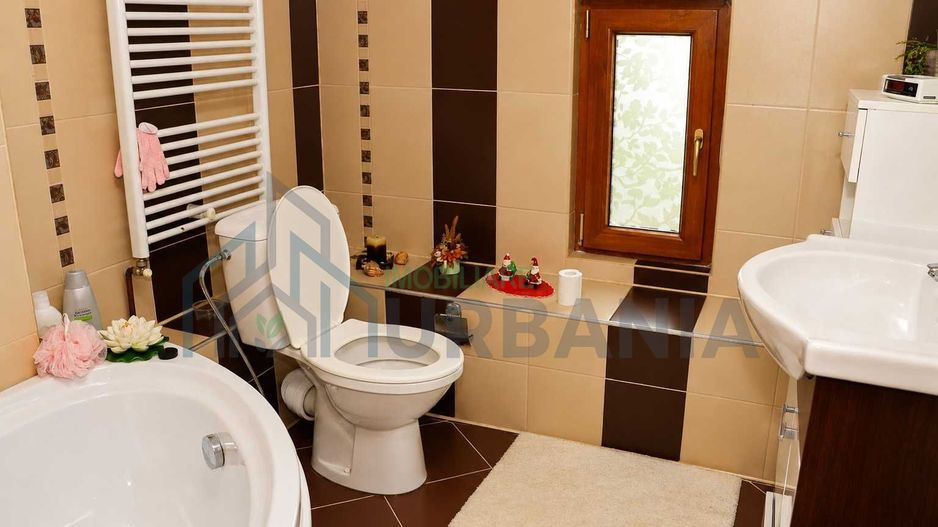 Casă/Vilă Ultracentrală Pașcani – Pe Colț – Ideal Business sau Locuință – Mobilată/Utilată - Poză 8
