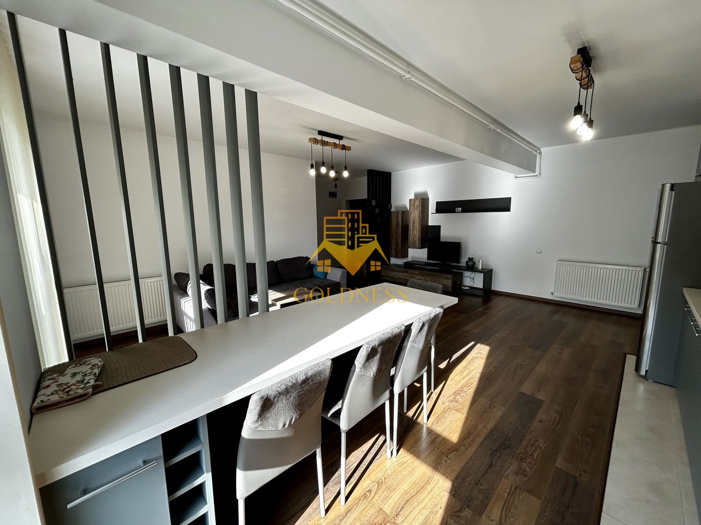 2 camere open space, Storia Cucina, Parcare, Zona Eroilor, Floresti - Poză 3