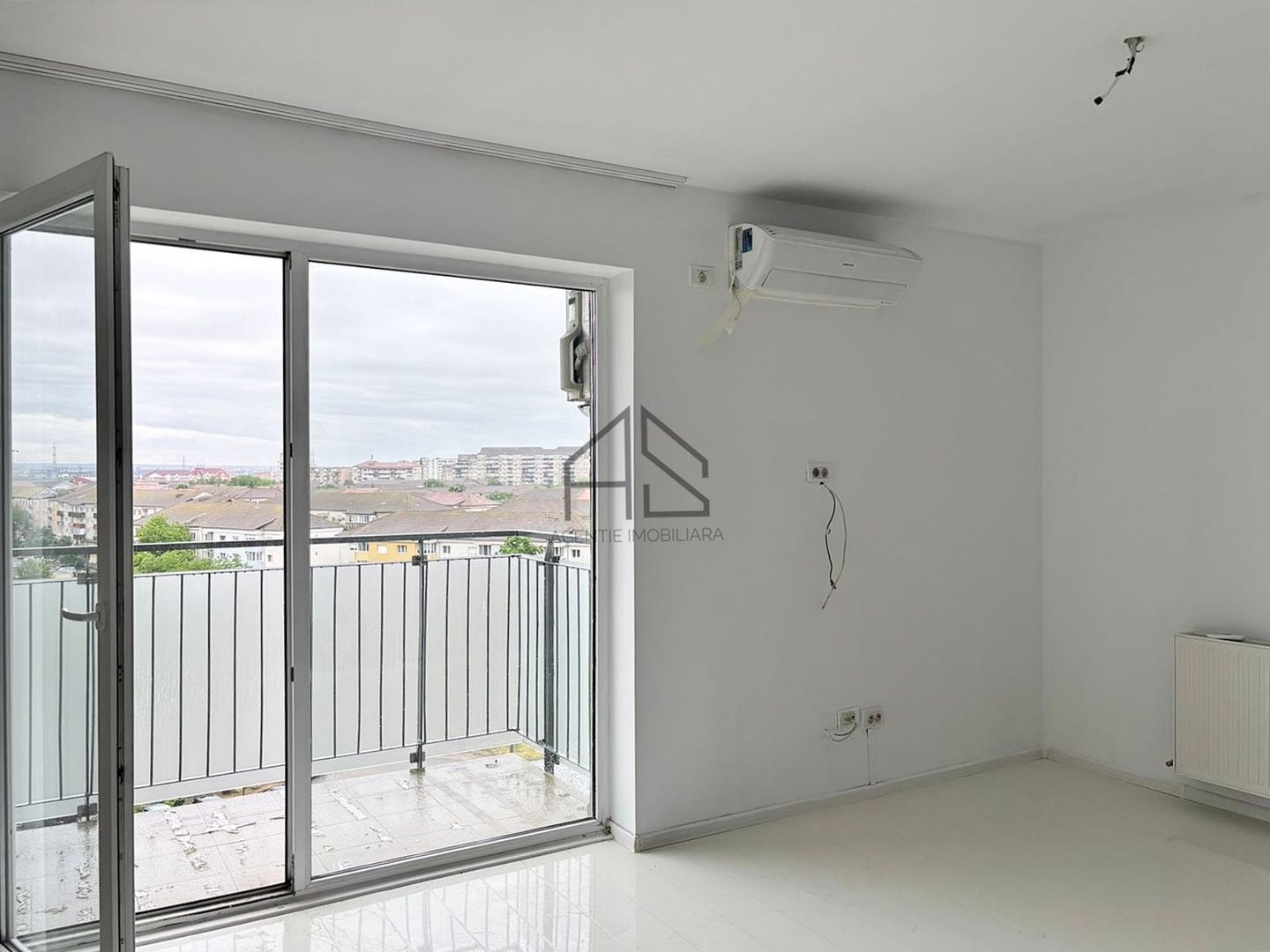 De vânzare | Apartament 3 camere cu panoramă | Prima Nufărul - Poză 2