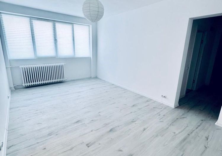 Apartament 3 camere zona Piata Minis - Titan - Poză 1