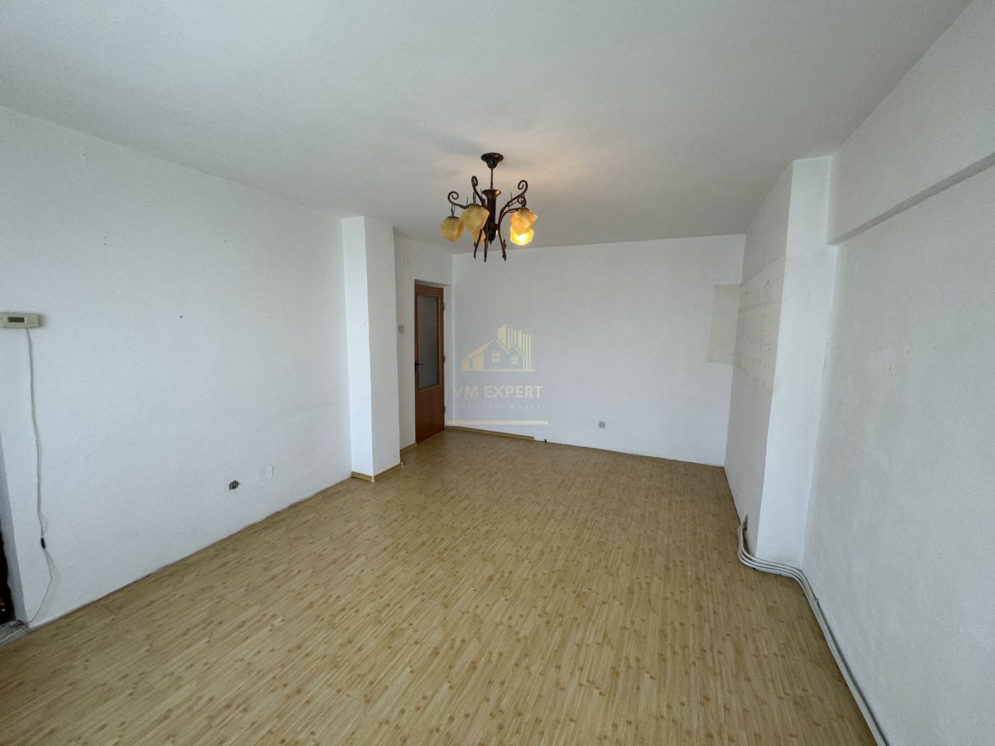 APARTAMENT CAMPULUNG 4 CAMERE, ETAJ 2, GRUI - Poză 5