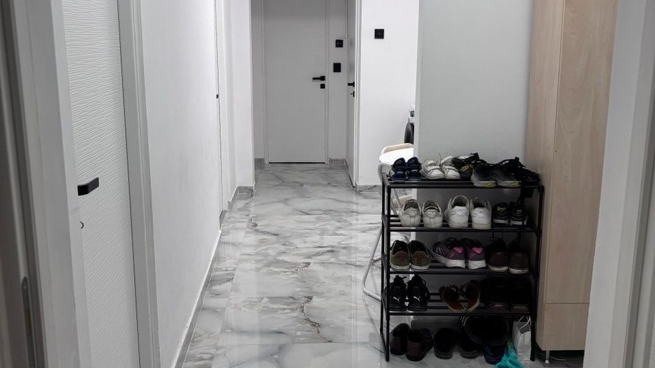 Dambovita | 3 Camere | 2 Bai | Decomandat | Bloc Izolat - Poză 4