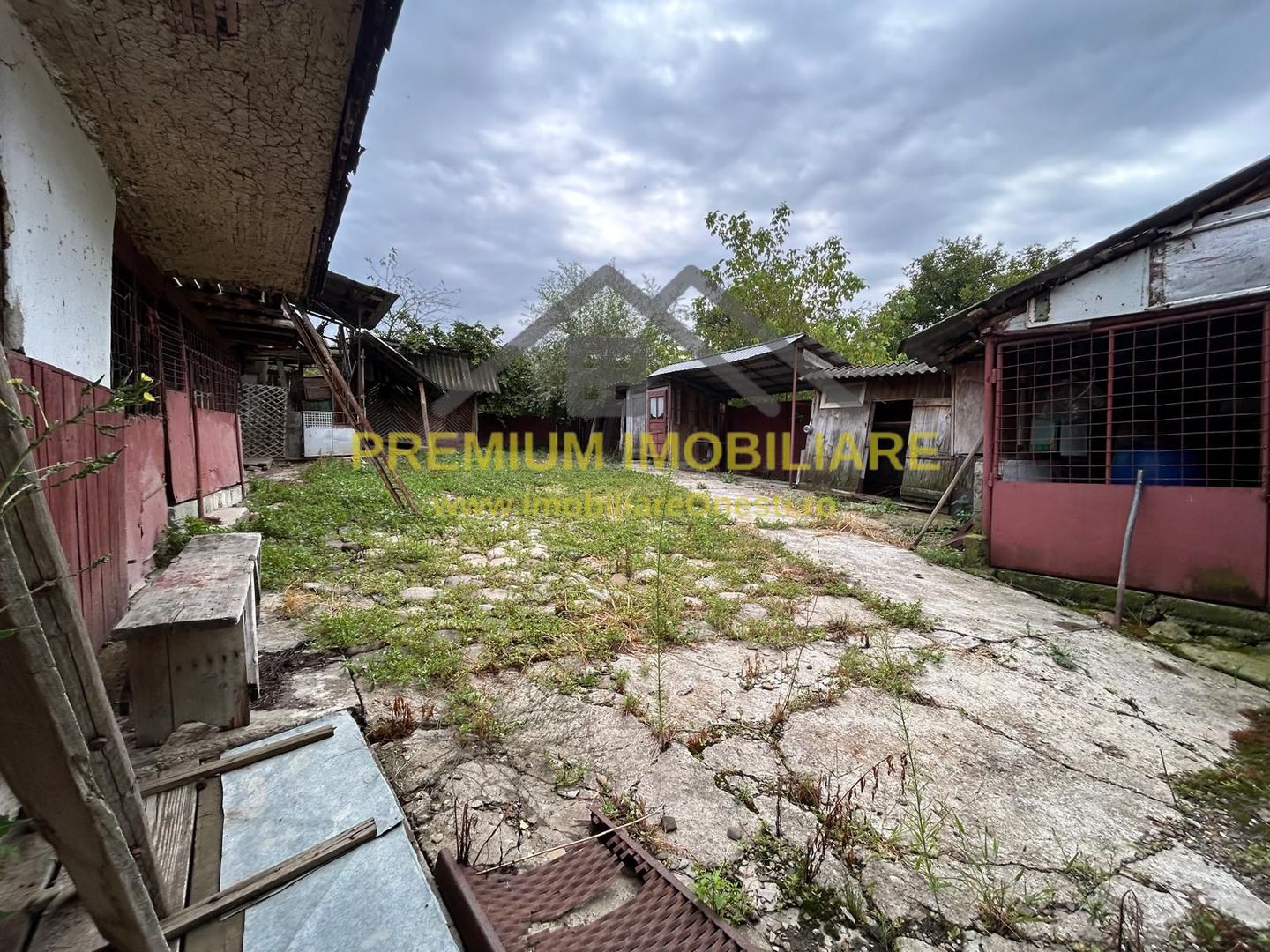 Proprietate de vânzare | 15 km de Onești, DN11 – direcția Bacău - Poză 13