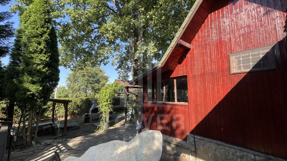 Teren deosebit cu cabană din lemn, Tocile – locație liniștită - Poză 18