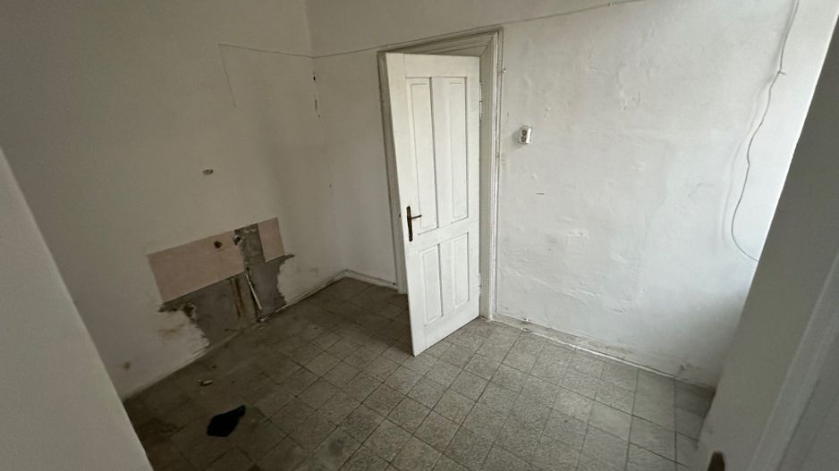 Cladire pretabila birouri / gradinita - Poză 19