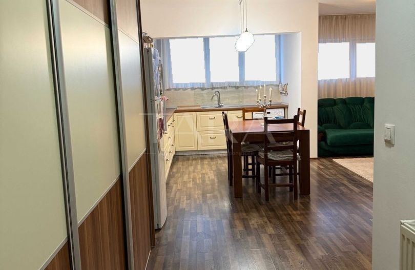 Apartament 3 camere, preț avantajos în Floresti. - Poză 4