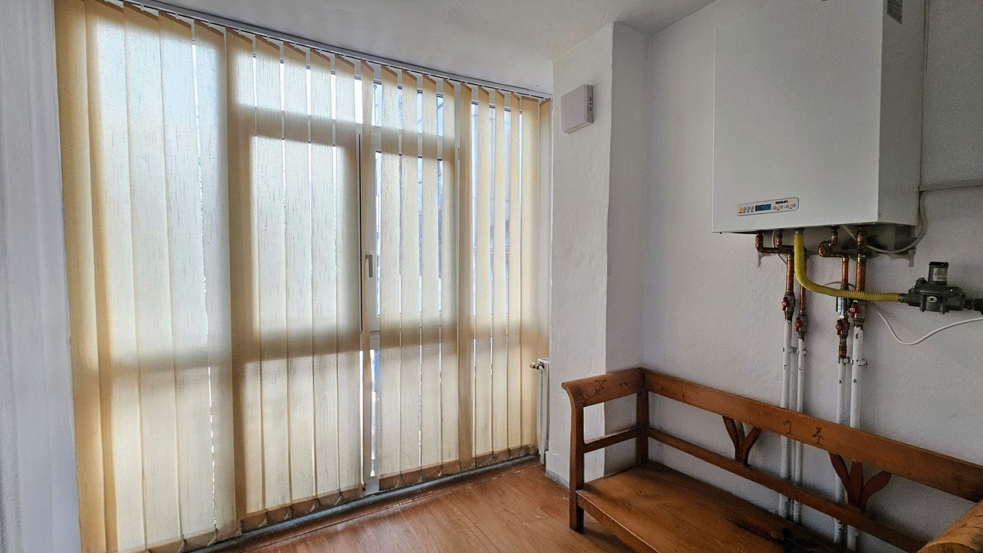 Zona Afi-Camera de comert apartament 3 camere etaj 1 - Poză 10