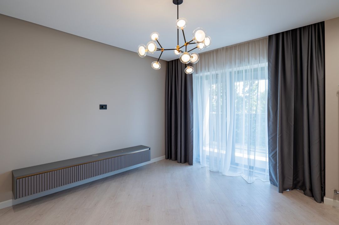3 camere | Mamaia Central - Hotel Rex | Mobilat | Prima utilizare - Poză 3