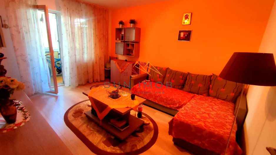 APARTAMENT DE VÂNZARE | 2 CAMERE DECOMANDATE | ETAJ 1 | ZONĂ CENTRALĂ - Poză 2