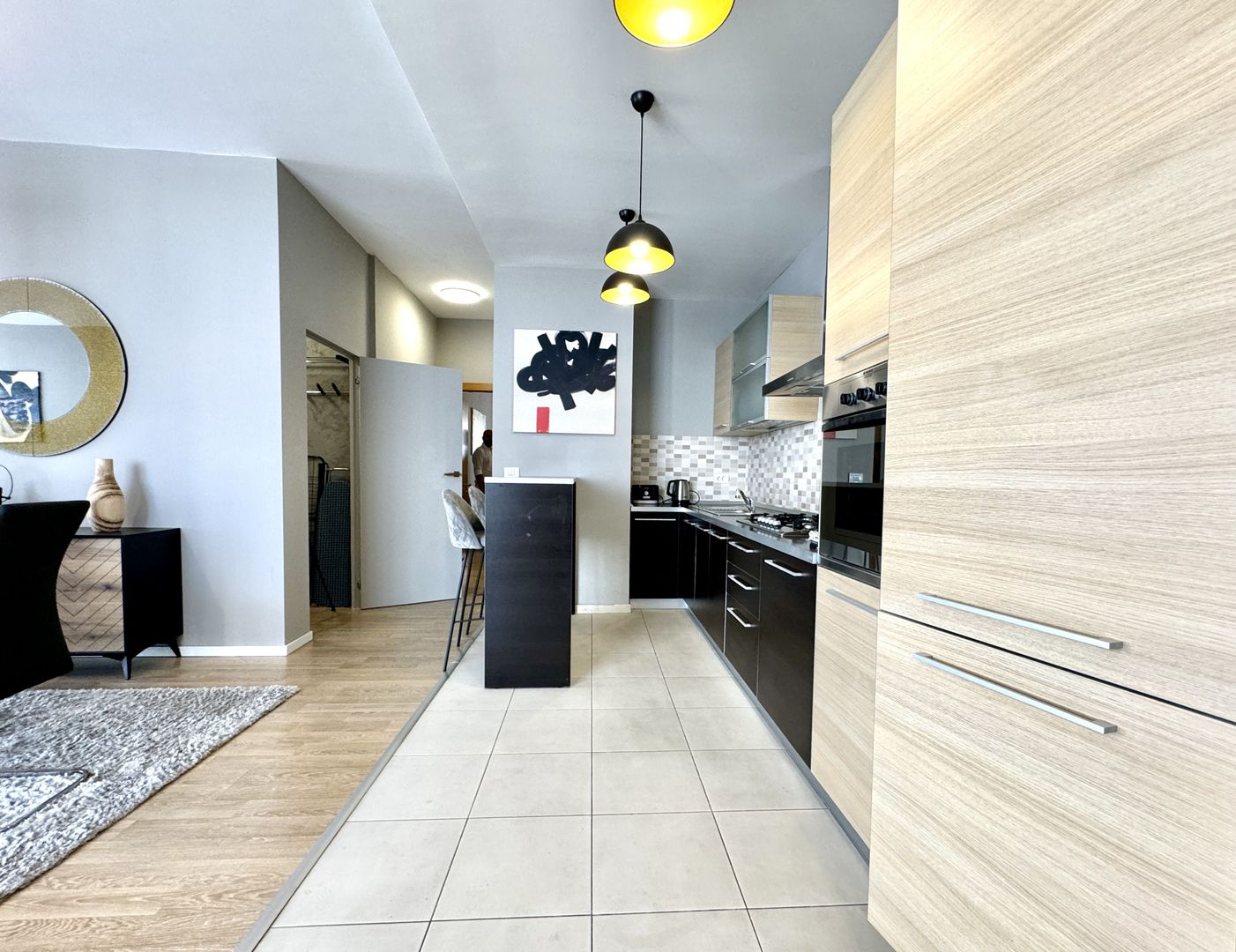 Apartament cu 4 camere, elegant si modern, in zona Centrala- Tender - Poză 9