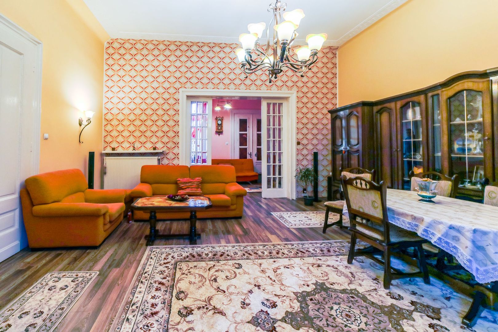 Apartament zonă ultracentrală-Palatul Bohuș - Poză 2