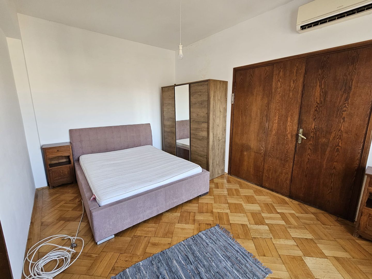Apartament 2 camere de inchiriat zona Unirii cu centrala - Poză 3