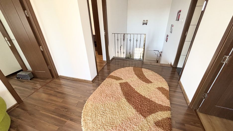 VILĂ MODERNĂ P+1 169 MP UTILI, CURTE GENEROASĂ 768 MP, IN APROPIERE DE BUCURESTI - Poză 18