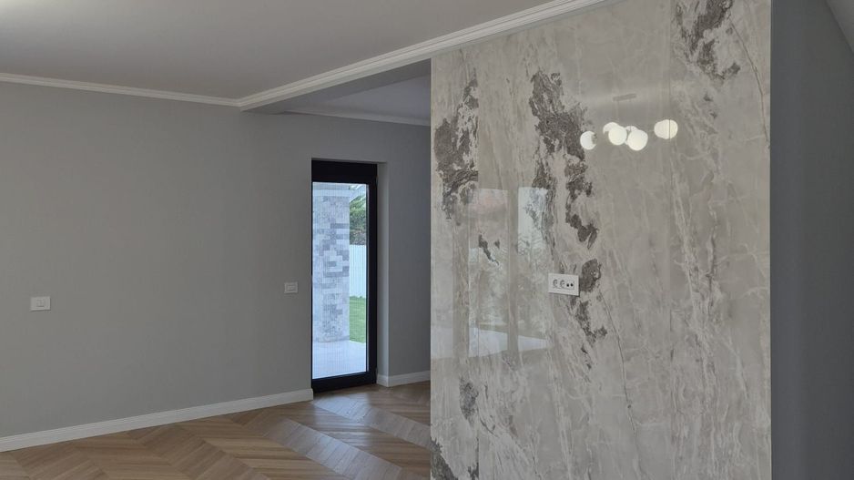 Locuinta individuala cu teren de 1000mp - Poză 3