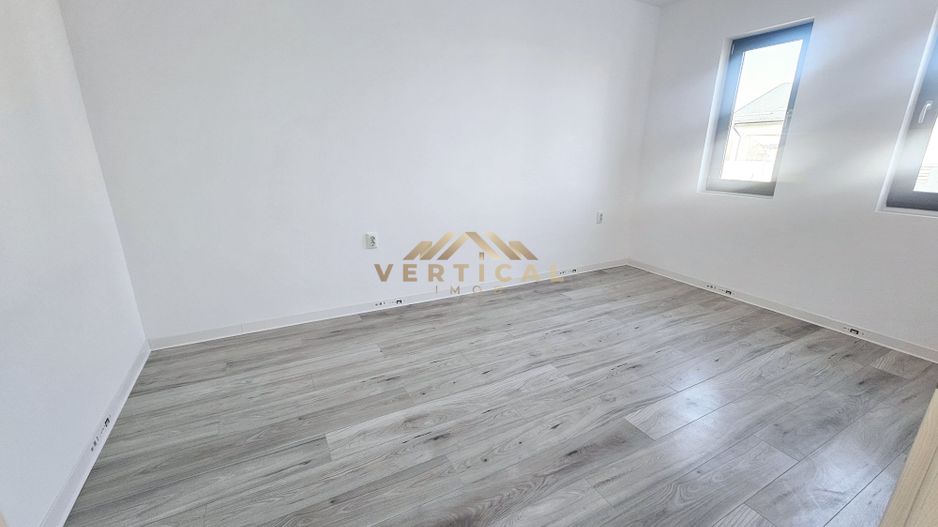 Casa pe un singur nivel cu 4 camere - comuna Berceni - Poză 3