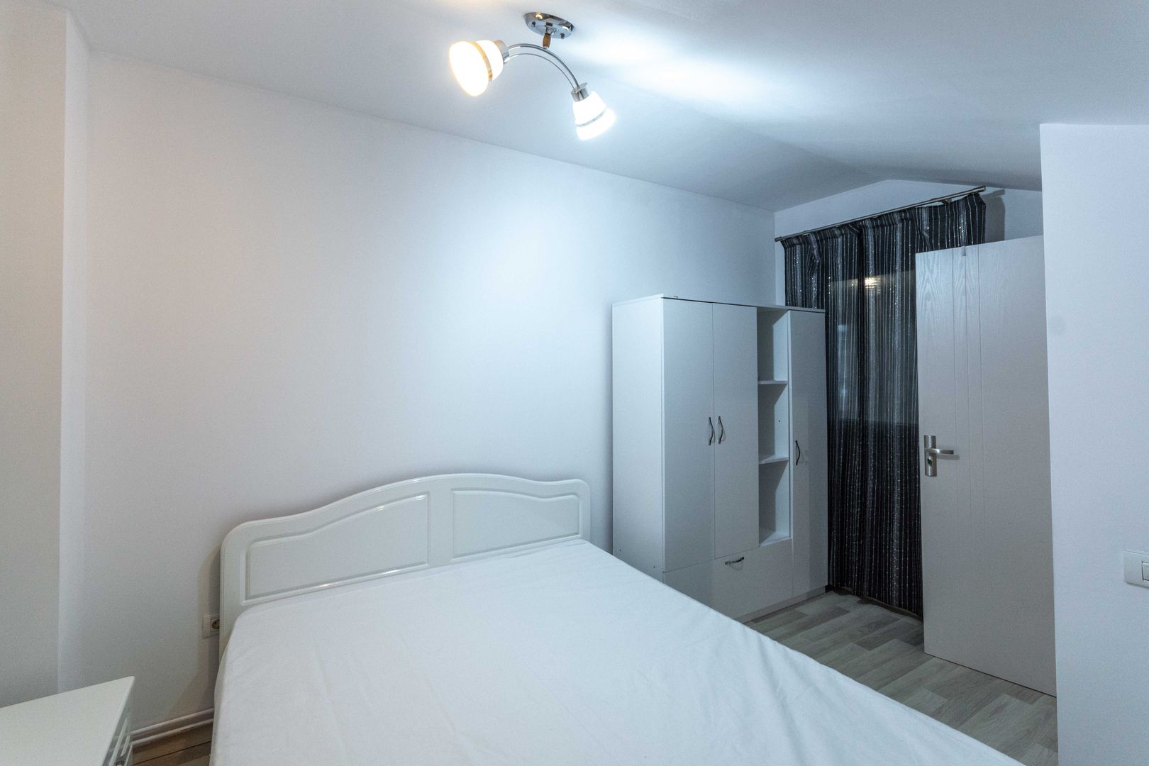 Bucurestii Noi - Chitila Ap 3  camere la curte, terasa, comision 0% - Poză 9