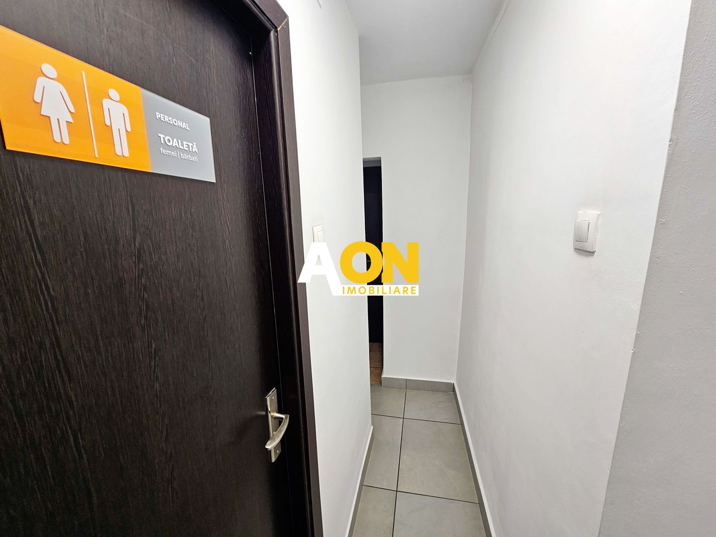 Spatiu comercial, 90 mp utili ( 65 parter + 15 subsol ), Cetate - Poză 5