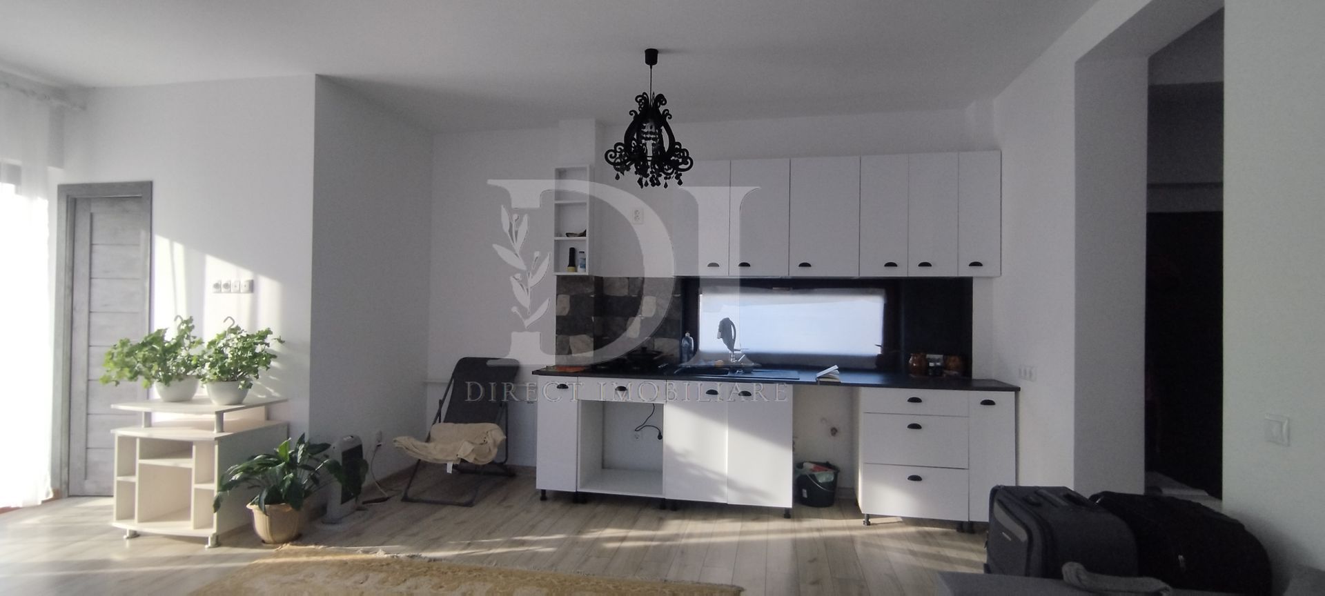 Apartament cu gradină în Florești - Poză 3