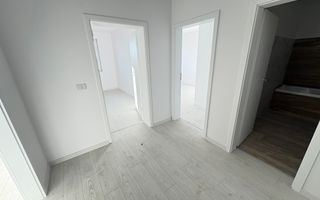 Apartament cu 3 camere in Giroc - Poză 5