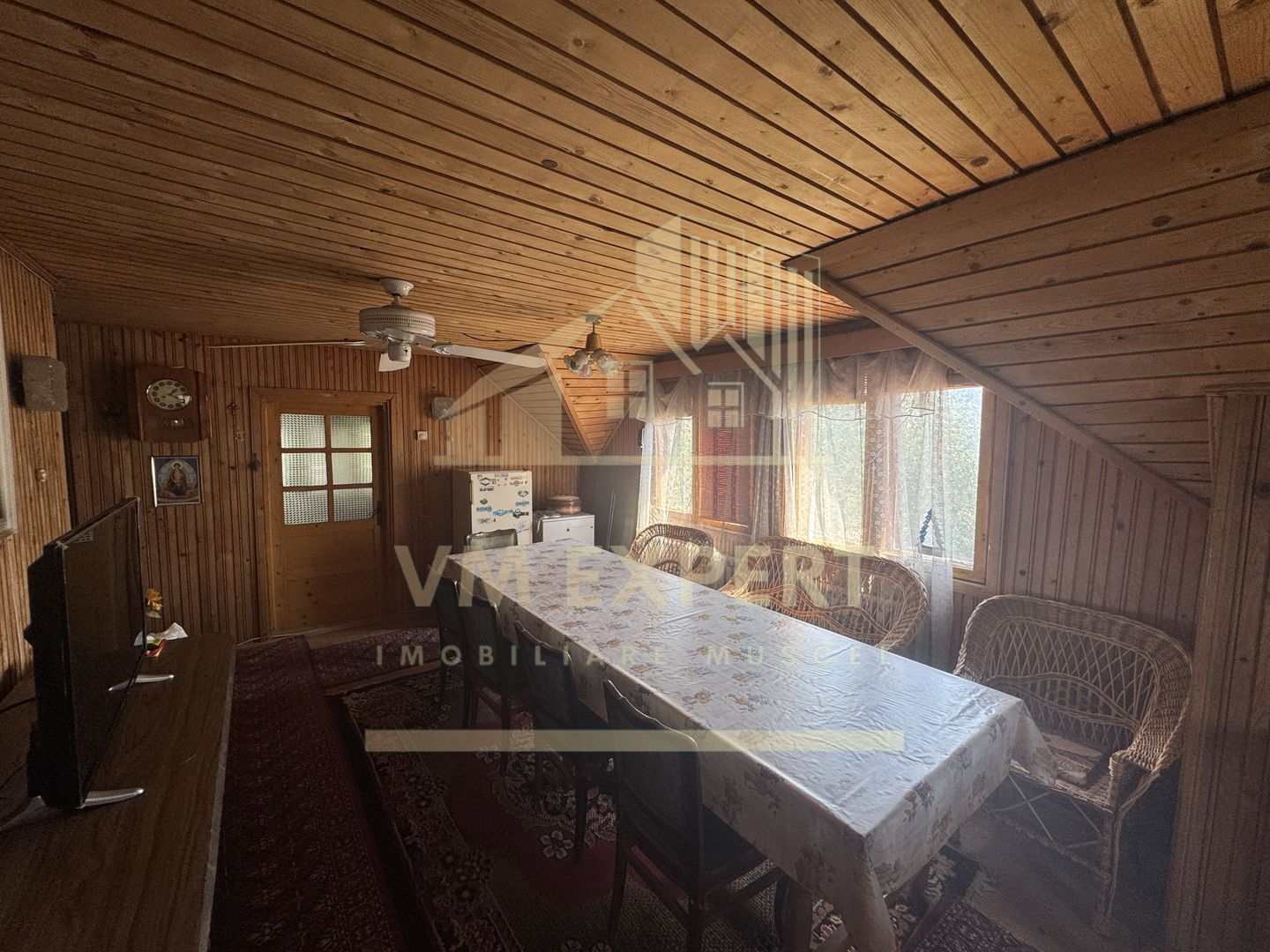 CASA 11 CAMERE TEREN 893 MP LEREȘTI ARGEȘ - Poză 37