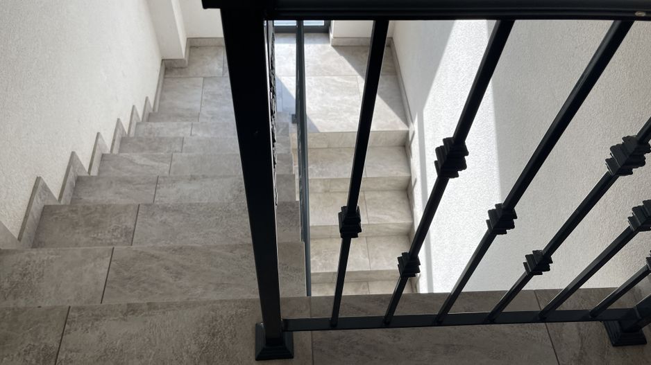 Apartament cu trei camere in Dumbravita - Poză 12