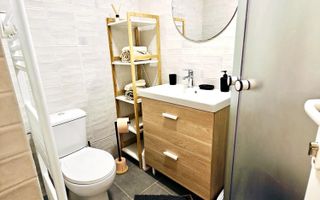 Garsoniera finisata modern, zona Semicentrala - Poză 5