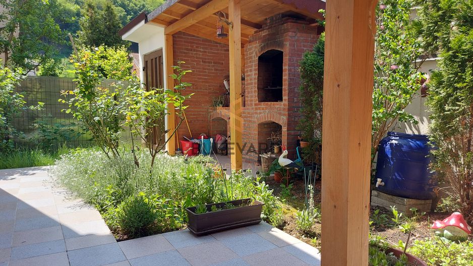 Casa de tip duplex, zona strazii Tautiului! - Poză 1