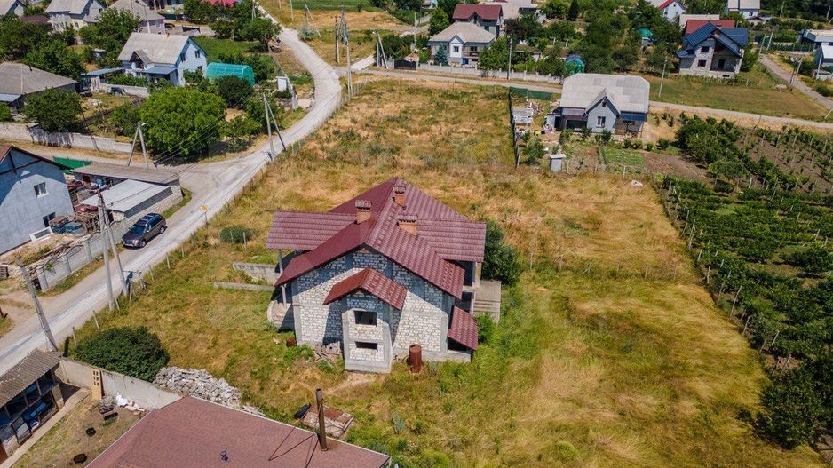 Vânzare, casă, 2 nivele, 169 mp + 9 ari, strada Aluniș, Budești - Poză 3