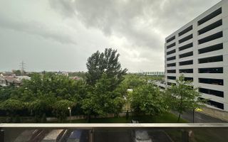 Garsoniera spatioasa, luminoasa la 2 minute de metrou - Poză 12
