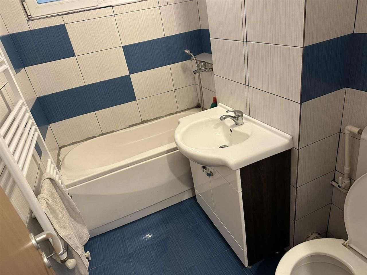 2 camere et 3 Sagului-Dambovita centrala proprie - Poză 11