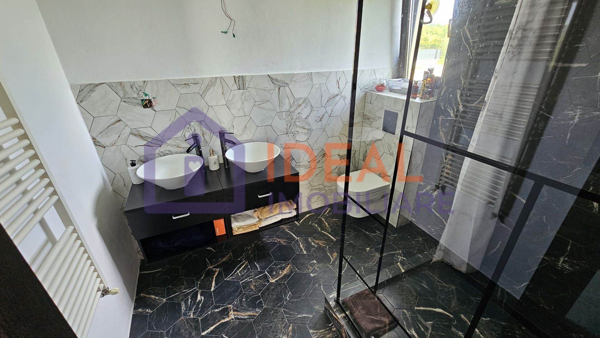 Vila Moderna cu 5 camere, garaj si 921 mp de curte, in Tocile - Poză 14