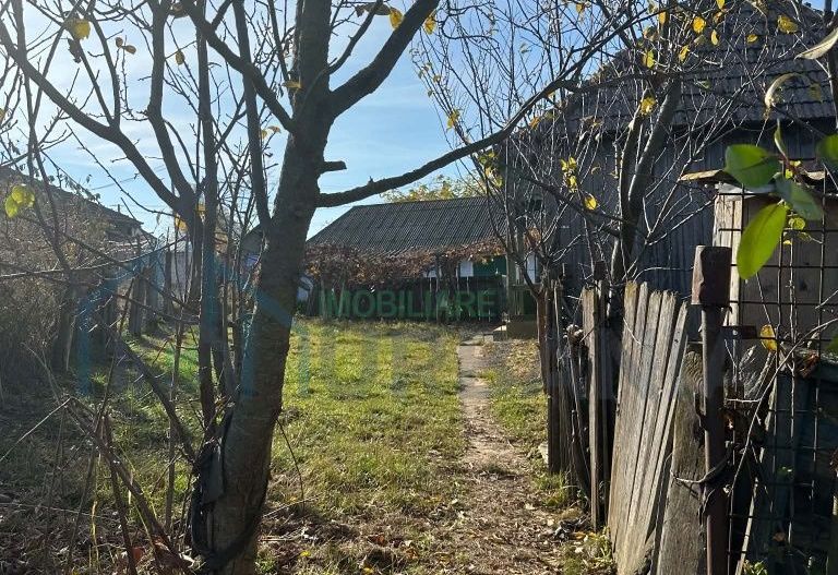 Casă bătrânească locuibilă și teren 1.900 mp – Hărmăneasa, comuna Heleșteni, Iași - Poză 7