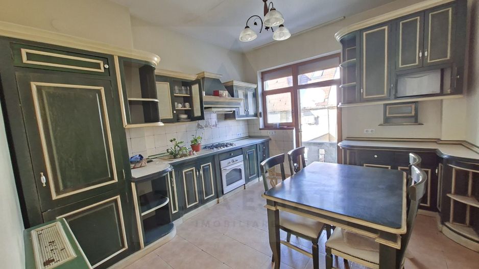 Apartament modern 3 camere curte individuala pe Bulevardul Victoriei - Poză 5