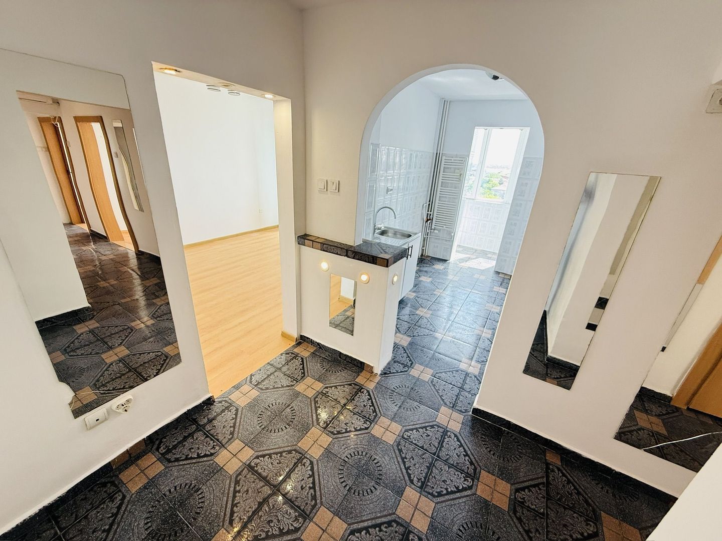 Calea Șagului | 3 camere | Decomandat | Bloc izolat | View superb - Poză 6