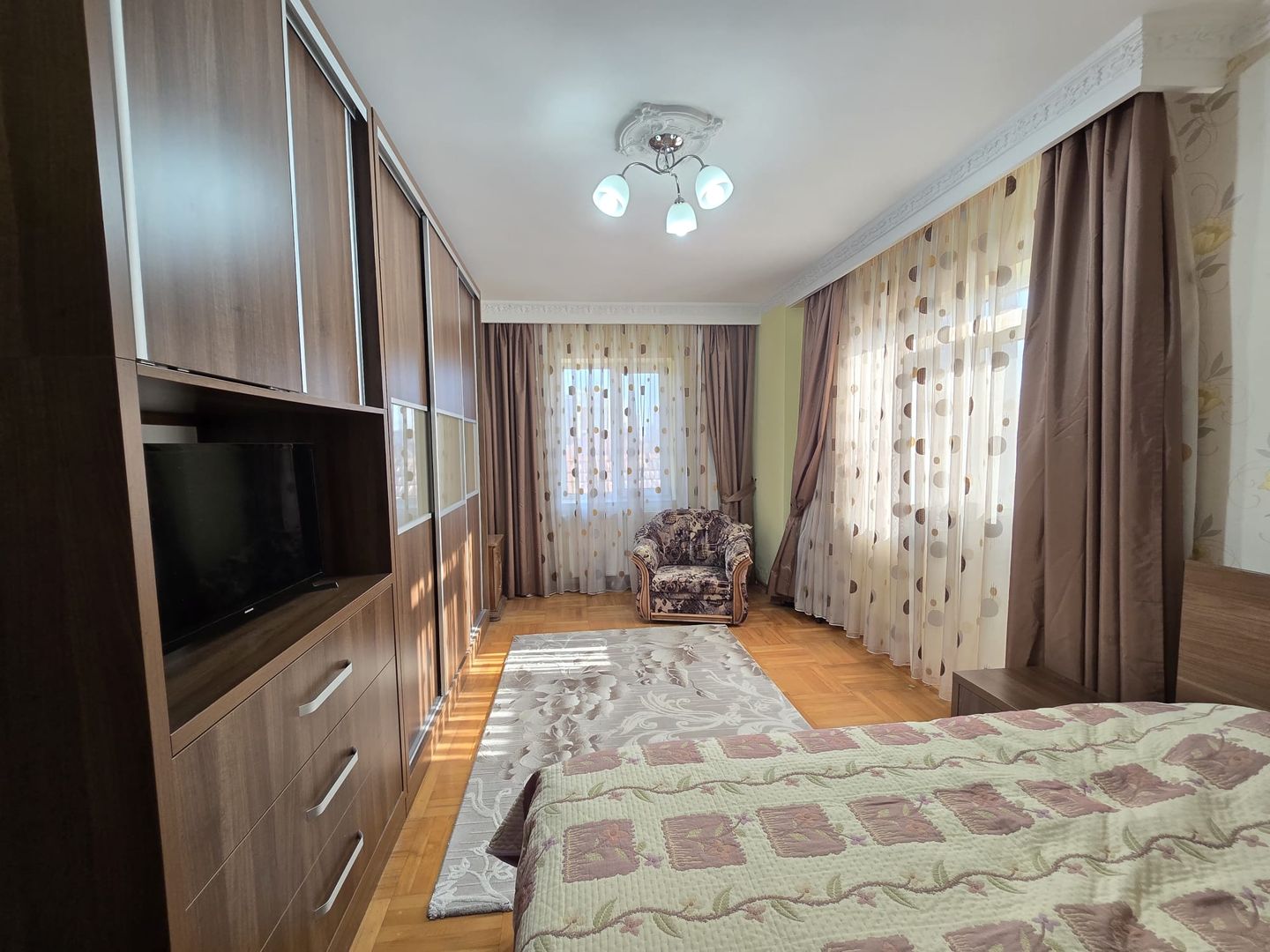 Casa D+P+E+M + Casa P+1 + Anexa | Teren 507mp | Zona centrala Mangalia - Poză 7