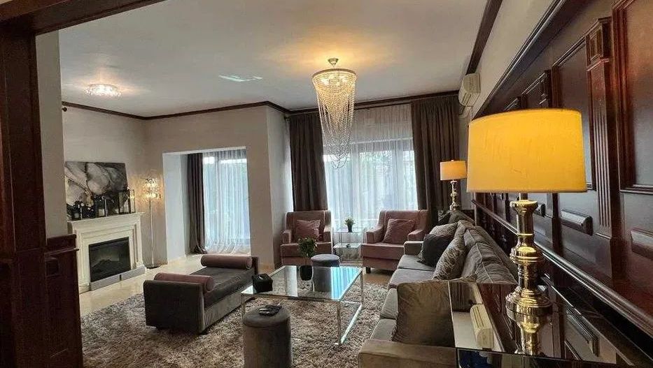 Duplex in Herastrau, 4 camere 200mp, gradina 70mp, 3 locuri - Poză 2