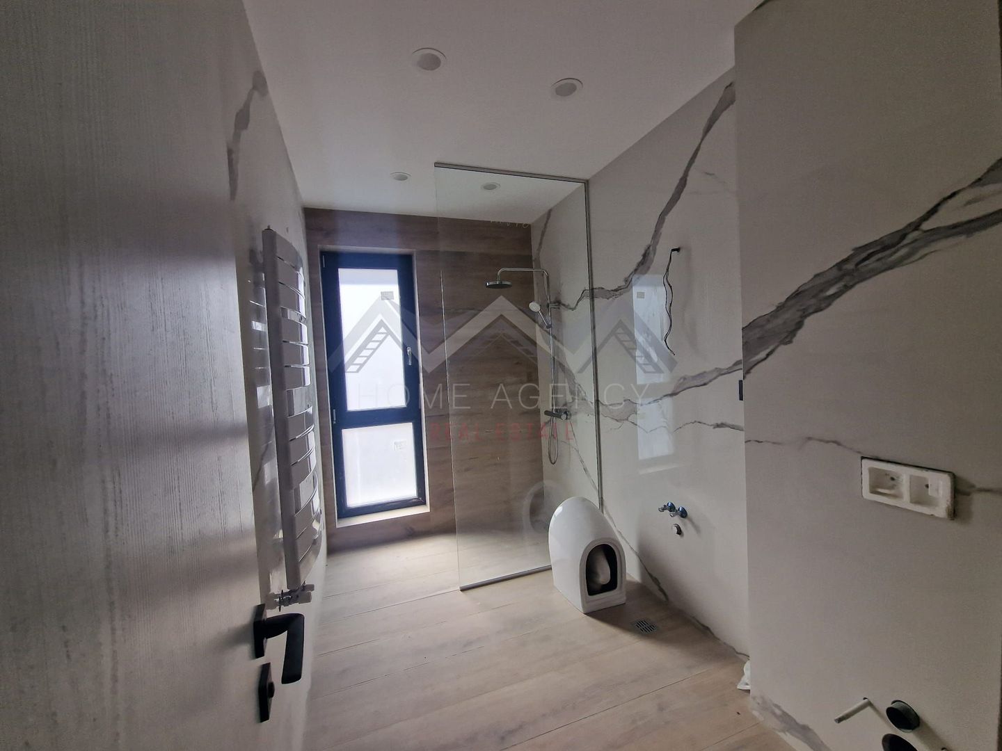 Casă nouă de vânzare lângă Pădurea Tunari – 5 camere, 306 mp teren - Poză 11